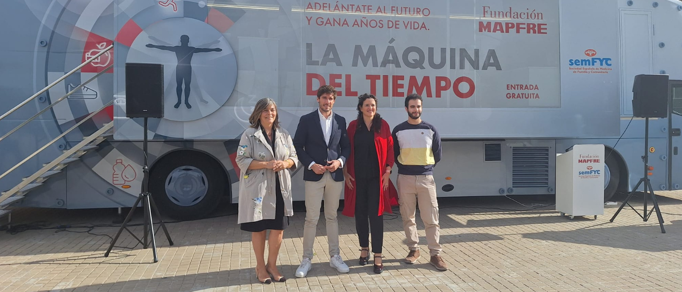 Valencia promueve los hábitos saludables gracias al autobús de la Máquina del Tiempo